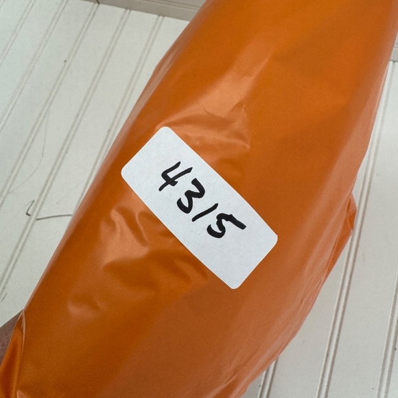 NEW Banana Republic Medium Men's 1/4 Zip Sweater - Picture 6 of 6